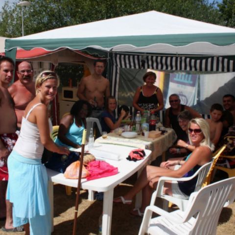 PLOT - Package 2 pers + 1 car without elect