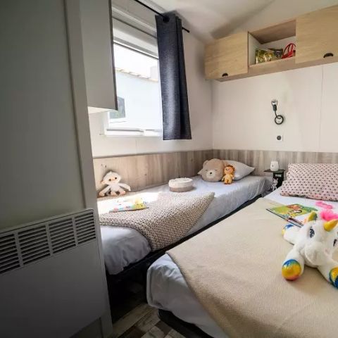 Mobile home 6 persons - Trio Premium 4 Rooms 6 People Jacuzzi + Air Conditioning + TV