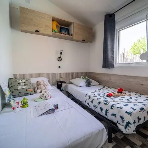 MOBILHOME 6 personnes - Trio Premium 4 Pièces 6 Personnes Jacuzzi + Climatisé + TV