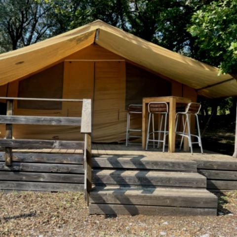 Safaritent 4 personen - Hut (zonder verwarming, stromend water, badkamer of toilet)