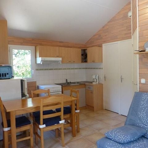 Chalet 6 persons - Chalet Confort -35m² -2 bedrooms - semi-covered terrace - TV - Air conditioning 2/6 pers