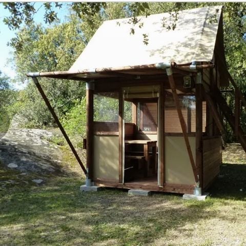 Canvas and wooden tent 4 persons - Tent Bivouac XL sur pilotis Standard 2 chambres - en pleine nature (sans sanitaires) 2/4 pers