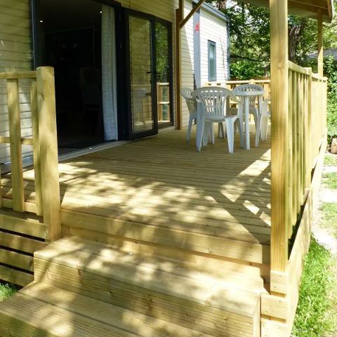 Mobilheim 5 personen - Mobilheim Premium -30m² -2 Schlafzimmer - überdachte Terrasse - TV - Klimaanlage 2/5 Pers.