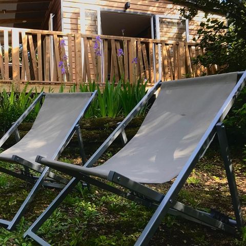 Chalet 5 Personen - NEW // Chalet Premium 28m2 - 2 Schlafzimmer - überdachte Terrasse - TV