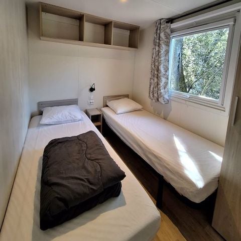 MOBILHOME 4 personnes - Mobil-home Confort Louisiane 26m² 2 chambres - terrasse semi-couverte + TV +clim 2/4 pers