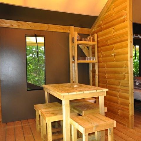 Canvas and wooden tent 5 persons - LODGE, without sanitary facilities