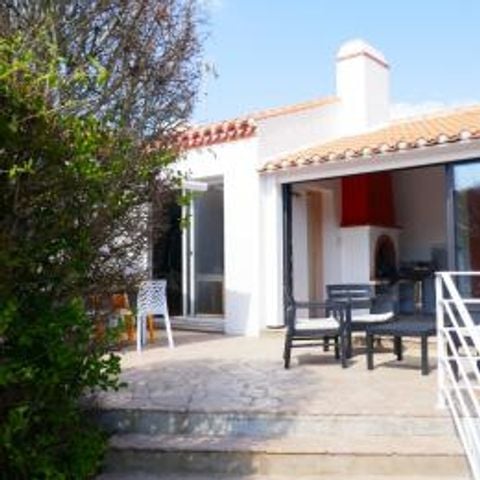 Maison 8 personnes - Grande Maison 3* 3 ch terrasse plein sud a 200m du bord de mer centre ville a 1km et 3km du camping