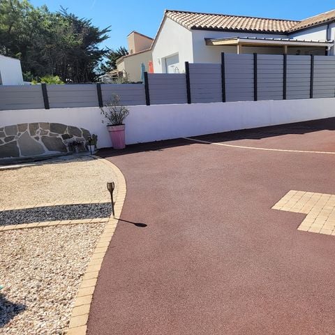 House 8 persons - Large 3-star house with 3 bedrooms, south-facing terrace 200m from the seafront, 1km from the town centre and 3km from the campsite.
