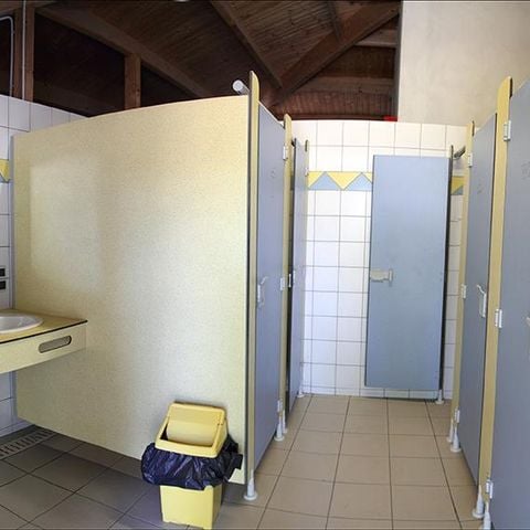 Kampeerplaats - Pakket B: met voertuig + 6A elektriciteit