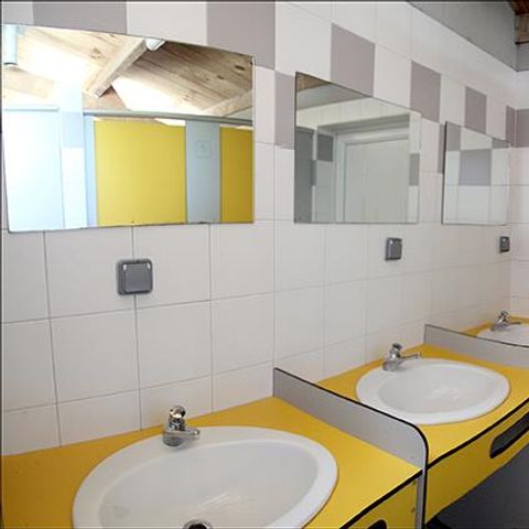 EMPLACEMENT - Forfait véhicule + électricité 6A