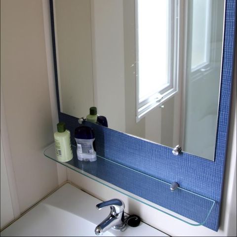 MOBILE HOME 7 people - Economical bench seat that cannot be folded out