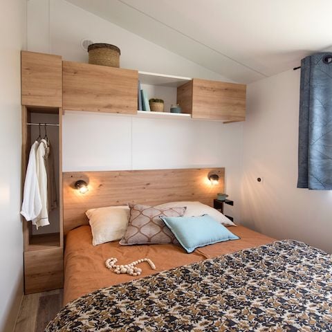MOBILHOME 9 personnes -  Cottage face au terrain de foot 8/9 pers