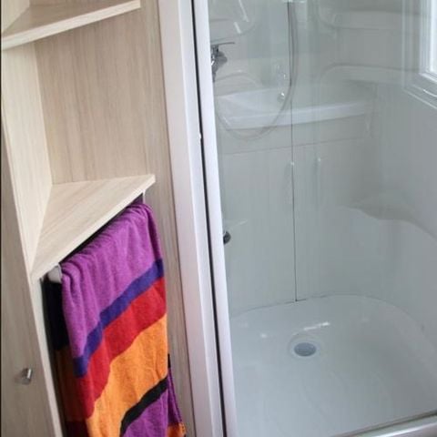 MOBILHOME 7 personnes - ECONOMIQUE.