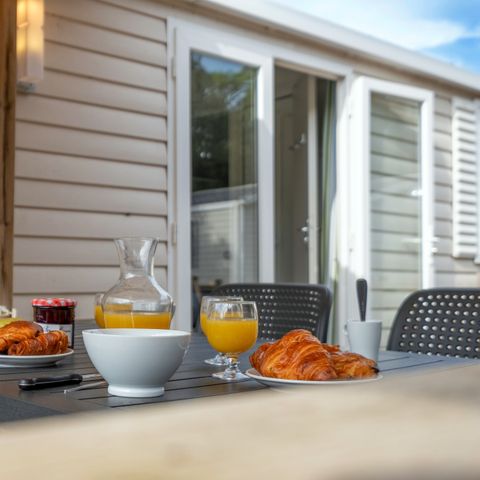 MOBILE HOME 6 people - Mobile-home | Comfort XL | 2 Bedrooms | 4/6 Pers. | Raised terrace | Air conditioning