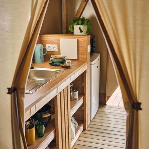 Accommodation 4 persons - Wood lodge on stilts + bathroom and toilet for 4 people