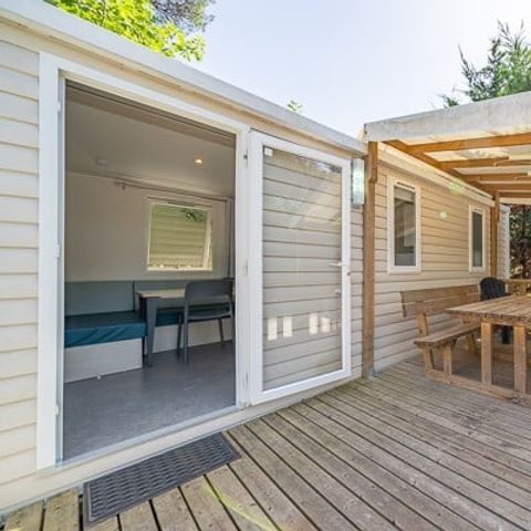 BUNGALOW 5 personnes - Comfort | 2 Ch. | 5 Pers. | Terrasse surélevée | 2 SDB | Clim. | TV