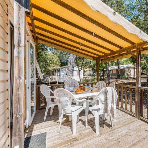 Bungalow 6 personen - Stacaravan | Klassiek | 3 Slaapkamers | 6 Pers. | Verhoogd terras | Airconditioning.