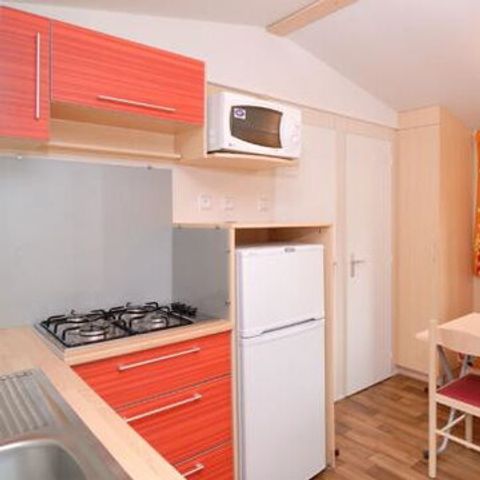 BUNGALOW 5 personnes - Mobil-home | Comfort XL | 2 Ch. | 5 Pers. | Terrasse surélevée | 2 SDB | Clim. | TV