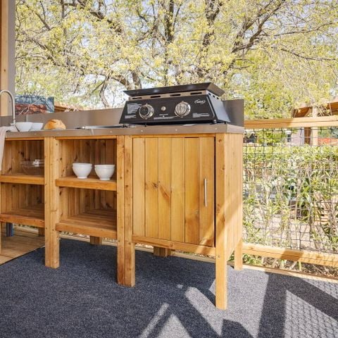 MOBILHOME 8 personnes - Mobil-home | Comfort | 4 Ch. | 8 Pers. | Terrasse surélevée | Cuisine extérieure | 2 SDB | Clim.