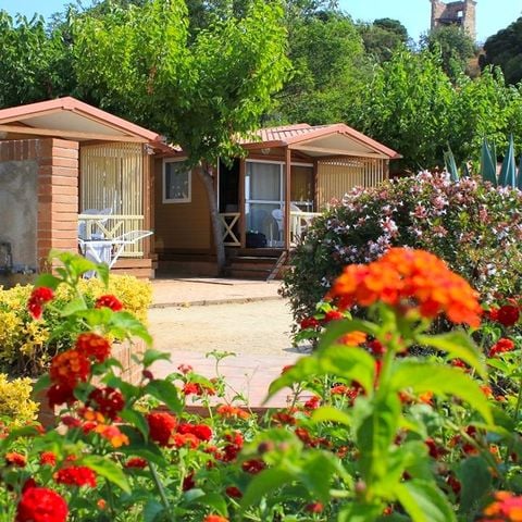 Bungalow 5 persons - Bungalow Morea 5pax 2 chambres TV + AC + BBQ +Parking