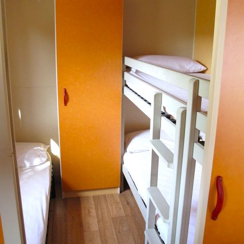 Bungalow 5 persons - Bungalow Morea 5pax 2 chambres TV + AC + BBQ +Parking