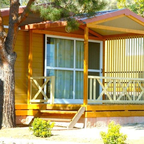 Bungalow 5 persons - Bungalow Morea 5pax 2 chambres TV + AC + BBQ +Parking