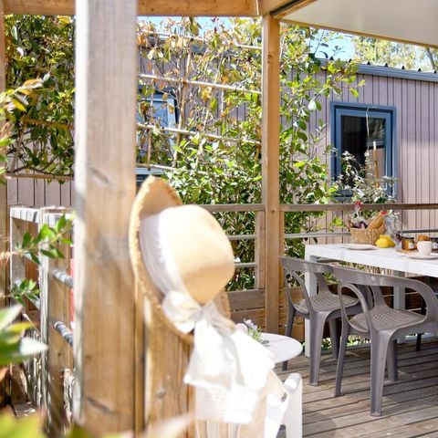 BUNGALOW 4 personnes - Ese