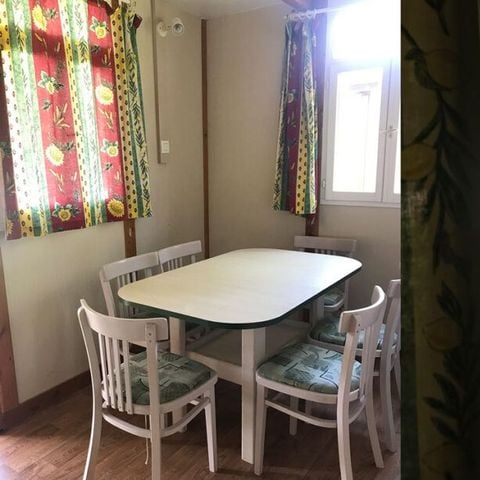 BUNGALOW 4 personnes - En bois 