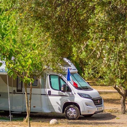 PARCELA - Emplacement Premium Camping Car 1/6 pers