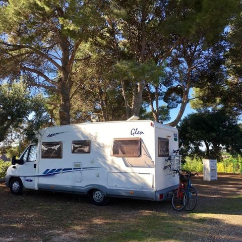 PARCELA - Emplacement Superieur Camping Car 1/6 pers