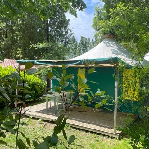 Glampingtent 5 personen - Bungalow Toilé Cerisier Standard 25m² - 2 kamers + Overdekt terras 10m² 5 pers.