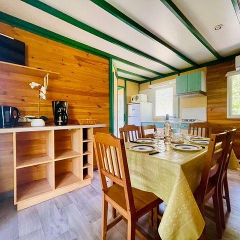 Chalet 6 personen - Douglas Confort 32m2 airconditioning - 2 slaapkamers + 15m2 overdekt terras 5/6 personen