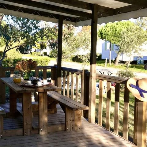 Stacaravan 6 personen - Laurier Grand Confort Airconditioning met terras 3 slaapkamers