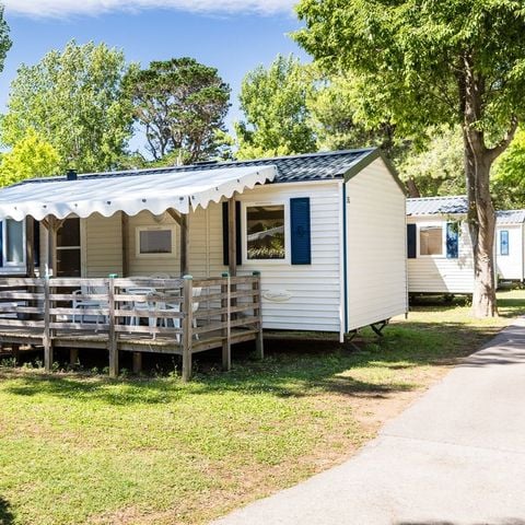 MOBILHOME 6 personas - Clásico | 3 Dormitorios | 6 Pers. | Terraza elevada | Aire acondicionado.