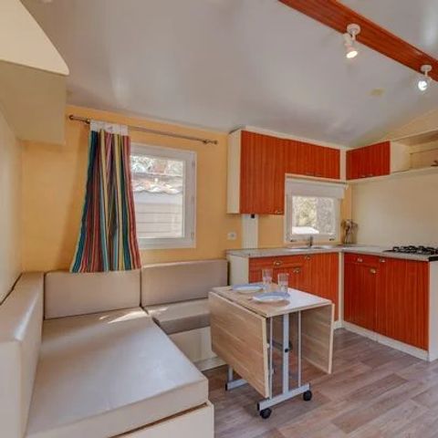 Stacaravan 6 personen - Klassiek | 3 slaapkamers | 6 pers | Verhoogd terras | 1 badkamer