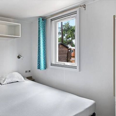 Mobilheim 4 Personen - Comfort | 2 Schlafz. | 4 Pers. | Erhöhte Terrasse | Klimaanlage