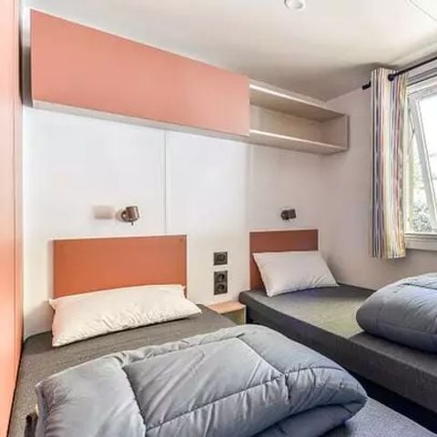 Mobilheim 6 Personen - Premium | 3 Schlafz. | 6 Pers. | Erhöhte Terrasse | Klimaanlage | TV