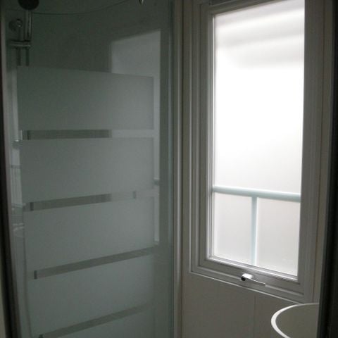 MOBILHOME 4 personas - CONFORT 25m² - (4pers) - 2 habitaciones + 1SDB + WC + TV + Terraza semicubierta