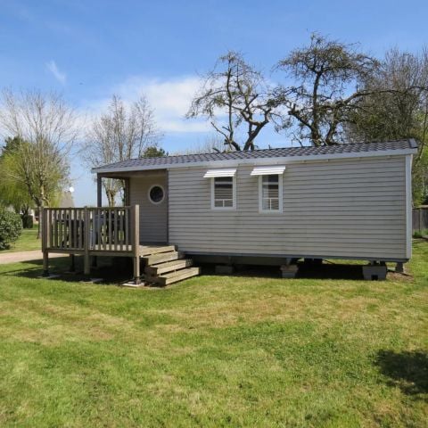 Stacaravan 6 personen - CONFORT 31m² - (6pers) 3 kamers + 1SDB + WC + Halfoverdekt terras