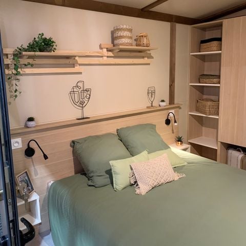 Chalet 5 persons - Premium 30m² - (5pers) 2 CH+ 1SDB + WC + Terrace 19m² + TV + LV + Canal View