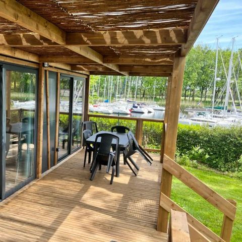 CHALET 5 personnes - Premium 30m² - (5pers) 2 CH+ 1SDB + WC + Terrasse 19m² + TV + LV + Vue Canal