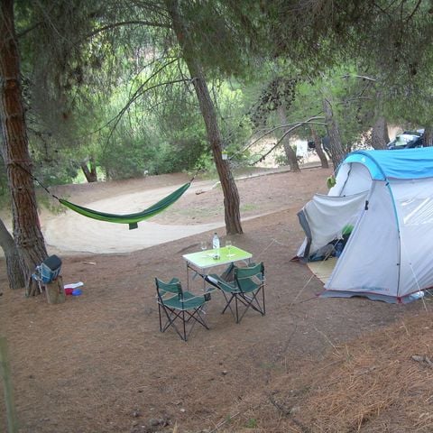 PIAZZOLA - Pacchetto natura (1 tenda, roulotte o camper / 1 auto) 2/6 pers.
