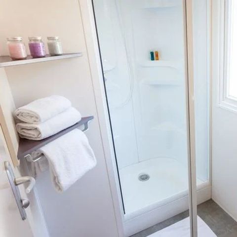 MOBILHOME 6 personas - Mobil-home | Confort | 2 Dormitorios | 4/6 Pers. | Terraza elevada | Aire acondicionado.