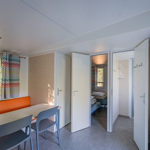 Stacaravan 6 personen - Mobile-home | Comfort | 2 Slaapkamers | 4/6 Pers. | Verhoogd terras | Airconditioning.