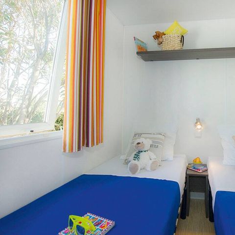 Stacaravan 6 personen - Stacaravan | Classic | 3 slaapkamers | 6 pers. | Terras met verhoogd dak, niet overdekt | Airconditioning.