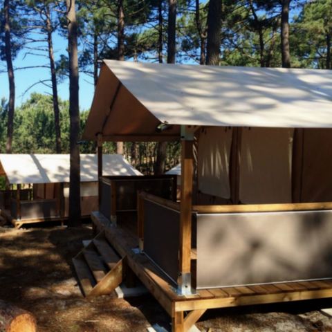 CANVAS AND WOOD TENT 5 people - Victoria Lodge for 5 people – Canvas & Wood – 30 m² – 2 bedrooms