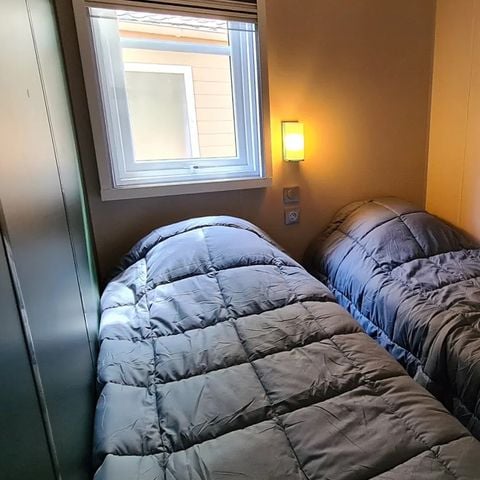 MOBILHOME 5 personnes - NEW 2023 ! Cottage MAGNOLIA + jacuzzi 32m² (2 chambres)