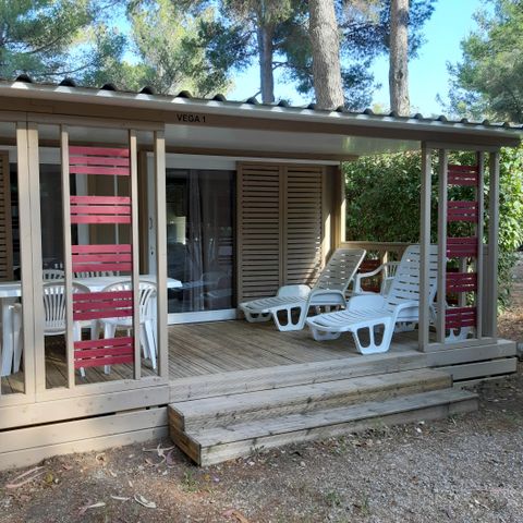 CHALET 7 people - Chalet VEGA 32m² (2 bedrooms), sofa bed in the living room