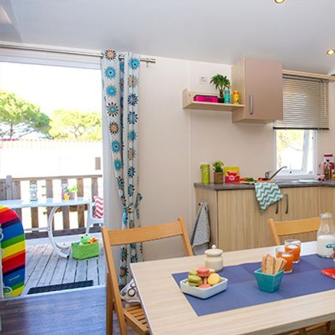 Stacaravan 6 personen - Klassiek | 2 Slaapkamers | 4/6 Pers. | Overdekt verhoogd terras