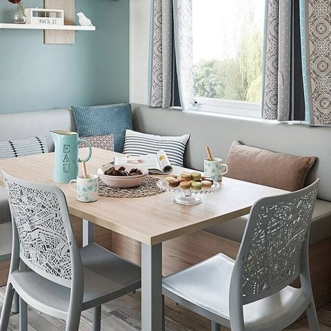 Stacaravan 6 personen - Comfort | 3 slaapkamers | 6 pers | Verhoogd terras | Airconditioning | TV